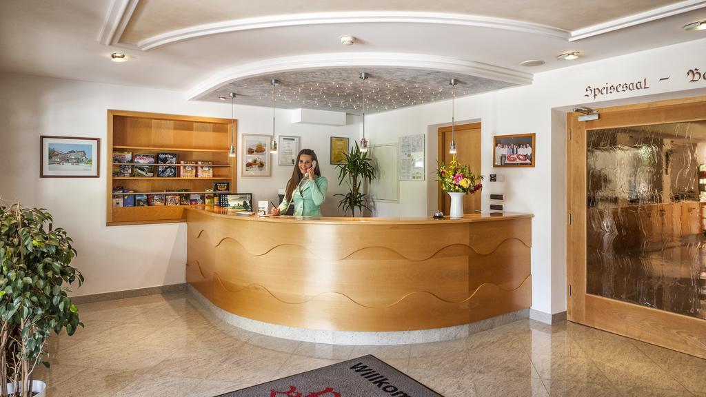 Hotel Bischofhof - Bistro Jasmin Chiusa Bagian luar foto